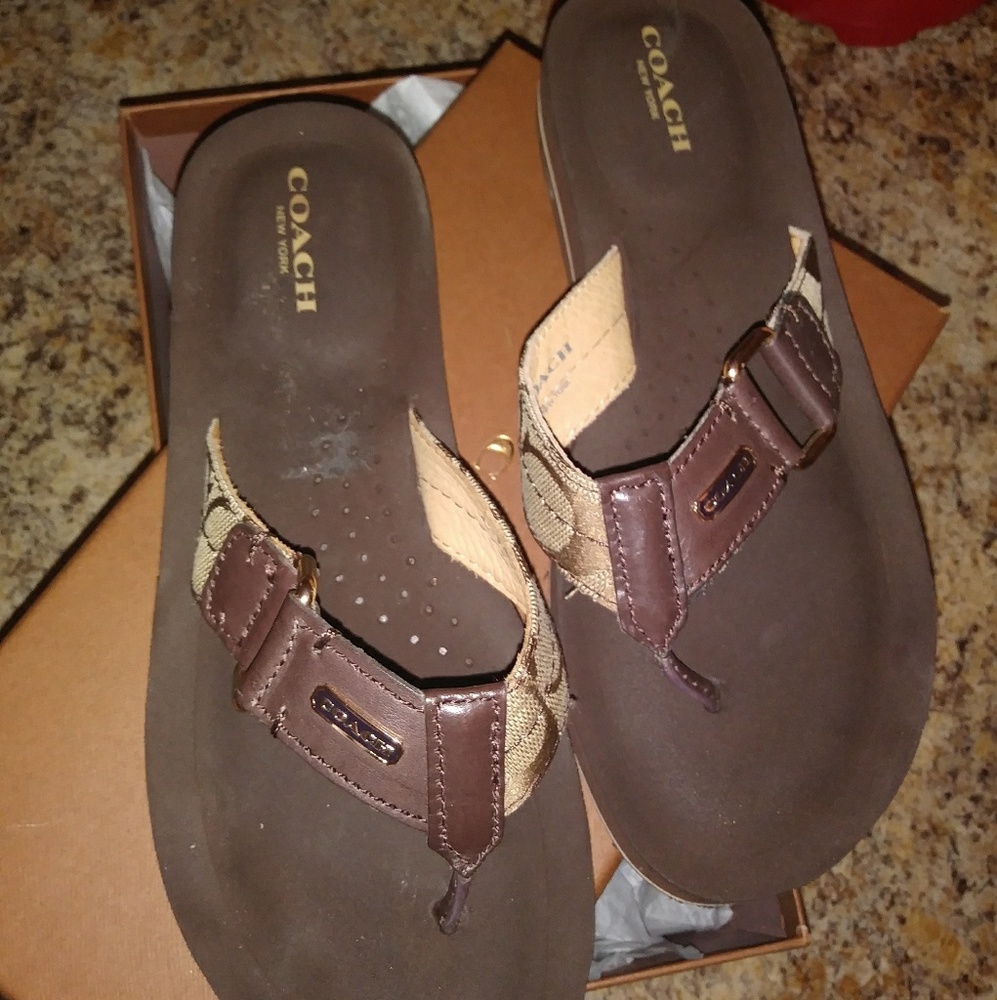Coach flip flop